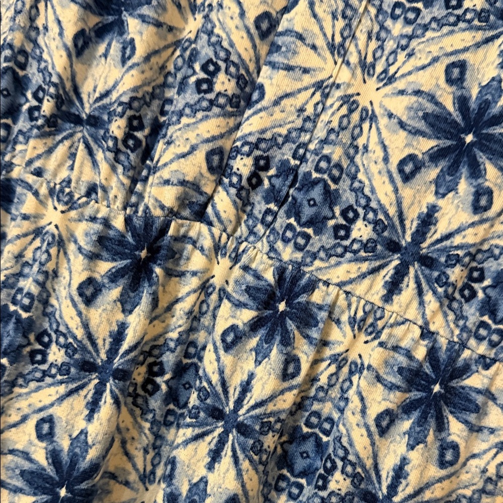Lucky Brand Blue and White Patterned V-Neck Midi Dress - Picture 7 of 9